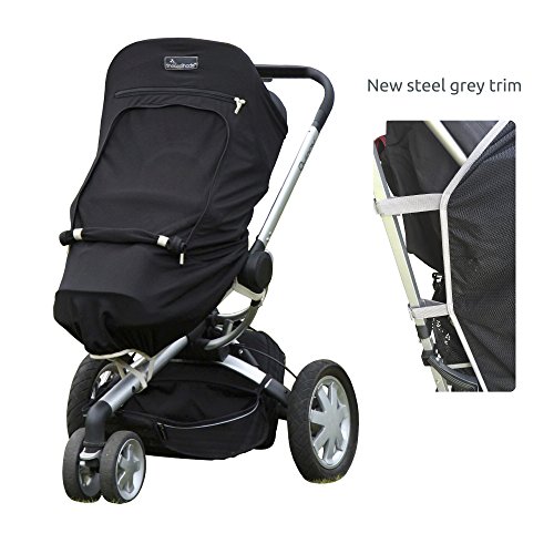lightweight stroller with large sun shade